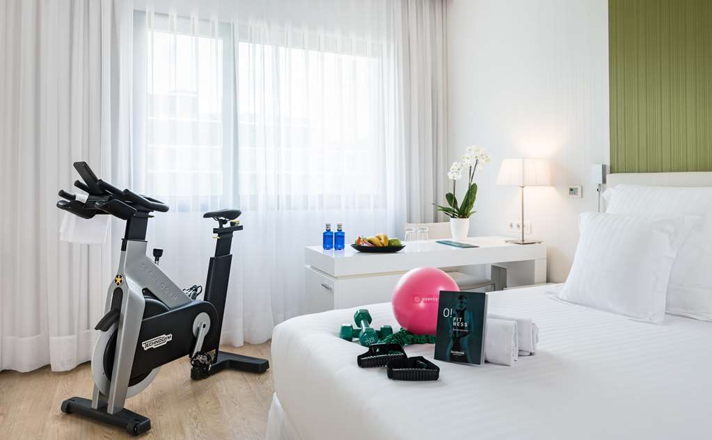 Hotel Zentral Castellana Norte Madrid Room photo